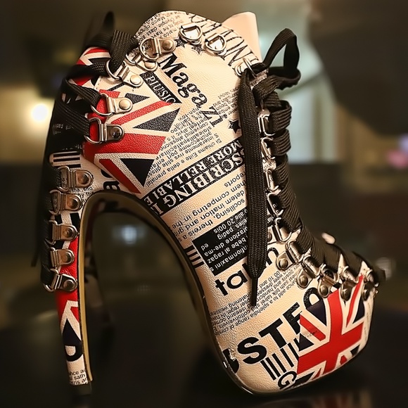 RED KISS ROCKY BOOTIES - Picture 3 of 4